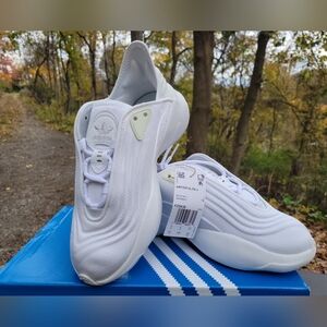 ADIDAS Kids nwt 5.5 AdiFOM SLTN sneakers